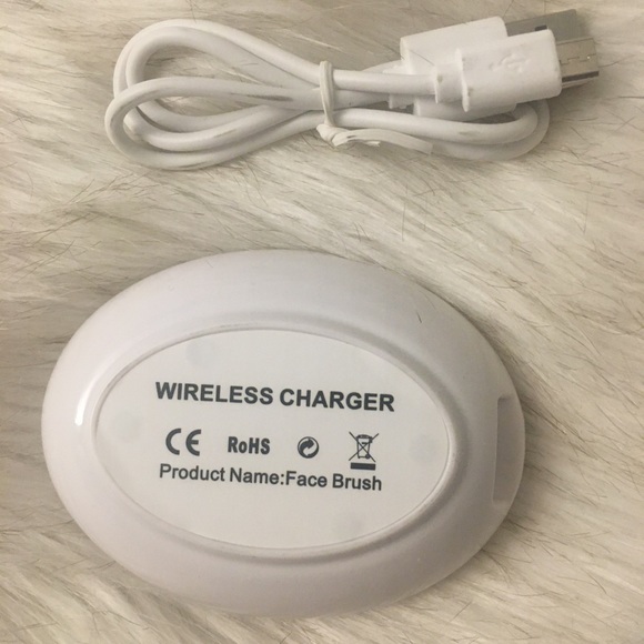 Deep cleansing face brush - Picture 3 of 3